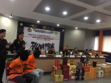 Bea Cukai Kepri Sita Ribuan Dus Miras Selundupan, Negara Dirugikan Rp 17 Miliar 