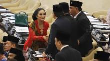 Jadi Anggota DPR RI, Setiap Pekan Krisdayanti Tetap Ambil Job Nyanyi