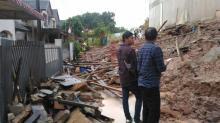 Pasca Ambruk, Komisi III DPRD Kecolongan Proyek Pollux Habibie Masih Jalan