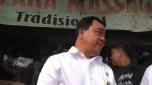 Gustian Segel Sejumlah Tempat Massage Tak Berizin di Batuampar