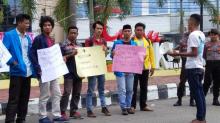 Mahasiswa Tak Terima Tarif Pass Pelabuhan Naik Jadi Rp 10 Ribu 