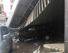 BREAKING NEWS: Bangunan Pelabuhan Feri Harbour Bay Ambruk