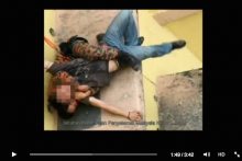 [VIDEO] Petugas Gagalkan Aksi Percobaan Bunuh Diri Seorang Pemuda 