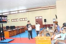 Setwan Lingga Simulasi Rapat Gunakan Vidio Confrence
