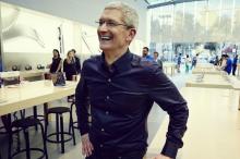 CEO Apple Tim Cook Terima Bonus Rp 1, 75 Triliun