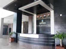 Ditinggal Reses, Gedung DPRD Kepri Terlihat Sepi