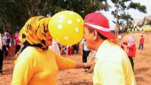 Tak Canggung Ikut Lomba, Raja Ariza Ternyata Jago Berjoget