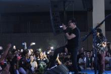 Band Gigi Bikin Ratusan Penonton Terpukau