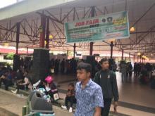 Ribuan Pencaker Serbu Job Fair di Batamindo