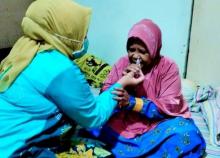 Marlin Terharu saat Suryati Memeluknya: Kini Saya Bisa Melihat Cahaya