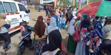 Berkah Upacara Penutupan TMMD Bagi Pedagang Asongan