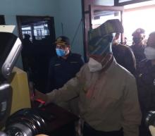 Tak Diistimewakan, Pjs Gubernur Tetap Lewati Prokes Ketat di Pelabuhan Karimun