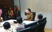 Ahok Berteriak Marah-marah Saat Rapat Banjir, Ahok: Saya Gila   