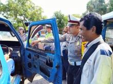 Polisi Sasar Urine Sopir Angkot di Karimun