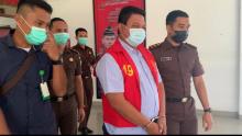 Pakai Rompi Oranye, Kadishub Rustam Efendi Langsung Ditahan