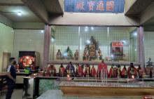Pandemi, Ibadah di Vihara Bahtra Sasana Tanjungpinang saat Imlek Dibatasi