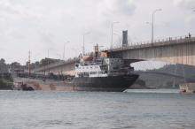 Detik-detik Jembatan di Barelang Ditabrak Tanker