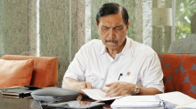Panas Luhut Vs Faisal Basri dan Said Didu Gara-gara Corona