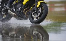 4 Hal yang Wajib Dicek pada Ban Motor Saat Musim Hujan