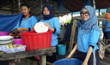 Menjelajahi Pulau dengan Sepenuh Hati