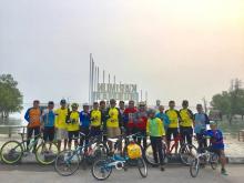 Melihat Aksi Nyata Komunitas Pesepeda Karimun Bersihkan Sampah