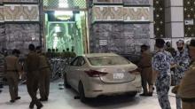 Mobil Nyelonong Tabrak Gerbang Masjidil Haram, 1 Orang Ditangkap