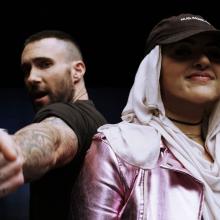 Videoklip Terbaru Maroon 5 Tampilkan Dua Hijabers