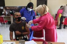 Personel Polres Lingga Kembali Divaksin Corona Tahap II