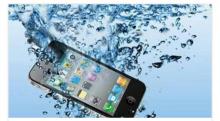 Smartphone Terkena Air? Jangan Lakukan Ini