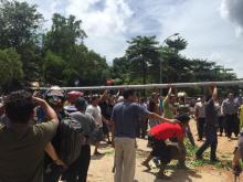 Temannya Belum Dibebaskan, Warga Baloi Kolam Kembali Blokir Jalan  