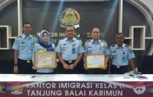Imigrasi Karimun Raih Penghargaan Kemenkum HAM