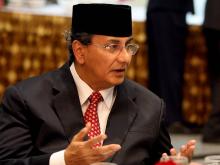 Mengejutkan! Ismeth Abdullah Bakal Mencalon Jadi Wali Kota Batam, Ria Saptarika Jadi Wakil