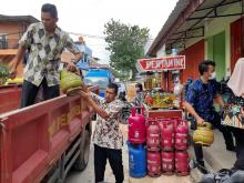 Pengecer Gas 3 Kg Protes Kena Razia: Jangan Cuma Saya Aja