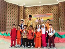 Siswa di Tanjungpinang Akhirnya Dapat Paket Seragam Sekolah Gratis