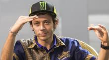 Rossi Terkejut Diikuti Ratusan Orang Hingga ke Hotel