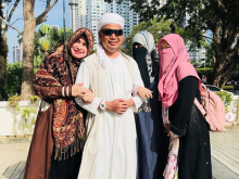 Tiga `Bidadari` Dampingi Ustaz Arifin saat Hembuskan Napas Terakhir
