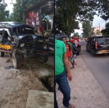 Dua Mobil Ringsek Tabrakan di Batu 18 Kijang