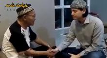 Roger Danuarta Ucap Syahadat Dibimbing Ustaz Insan Mokoginta