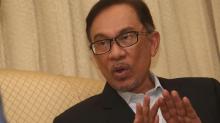 Anwar Ibrahim Sebut Ada Pengkhianatan Sebelum Mahathir Mundur 