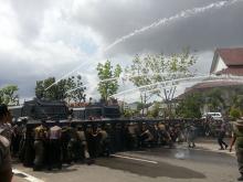 Jelang May Day di Batam, Ratusan Polisi Latihan Demo Anarkis 