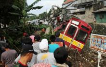 Cerita Agus Saat KRL Terguling: Suara Gemuruh dan Tanah Bergetar