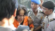 Margriet Peragakan Cara Membunuh Angeline Sambil Tersenyum
