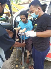 Kaki Membusuk Nyaris Diamputasi, Remaja Natuna Ini Kembali Menyambung Asa