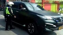 Anak Jenderal Sutarman Tilang Pelajar Kemudikan Mobil Plat Polri Berotator