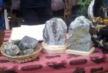 Wow, Batu Ini Punya Kandungan Emas dan Perak