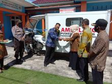 Dua Puskesmas di Lingga Dapat Bantuan Ambulance Roda Tiga dari Pemda