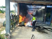 Api Hanguskan Rumah dan Bengkel Alex di Jalur Lintas Barat Bintan