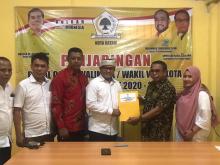 Pakai Tanjak, Yuhendri Daftar Bakal Calon Wali Kota ke Golkar Batam
