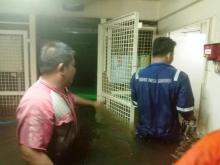 Kondisi Terkini KM Bukit Raya: Terus Bocor dan Mulai Tenggelam