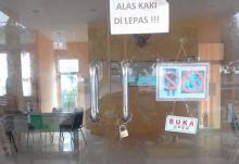 Hari Pertama PNS Masuk Kerja, Warga Keluhkan Kantor Kelurahan Masih Tutup